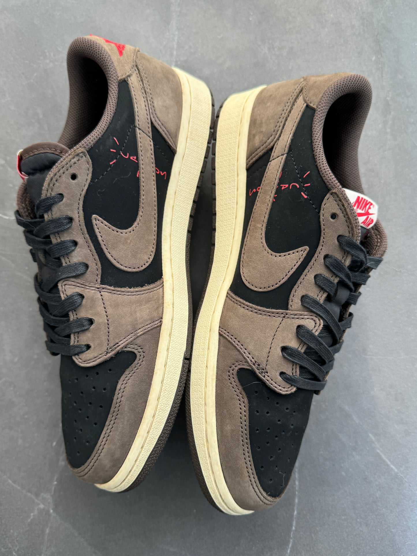 Air Jordan 1 Low Travis Scott Mocha US10