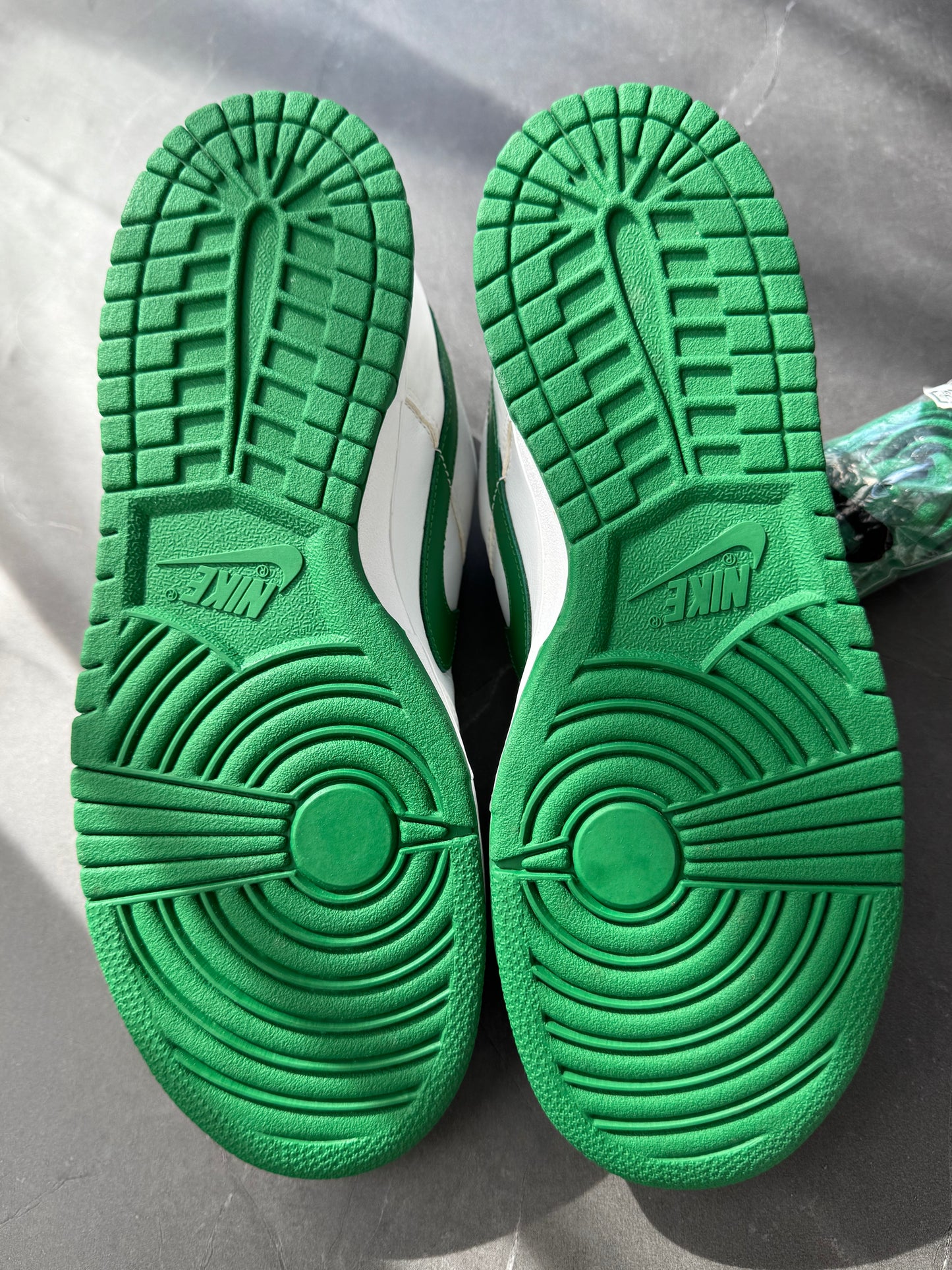 Dunk Low Pro SB White Classic Green 2005