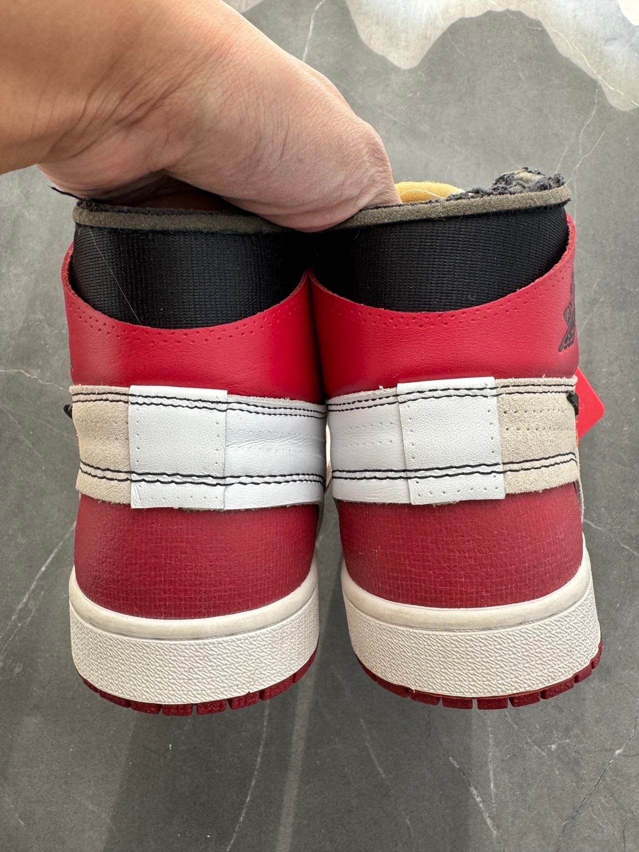 Air Jordan 1 Off-White Chicago