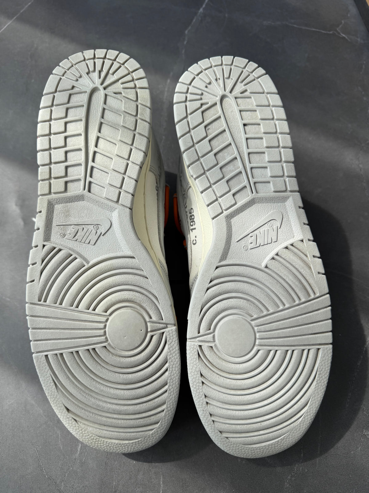 Dunk Low Off-White Lot44