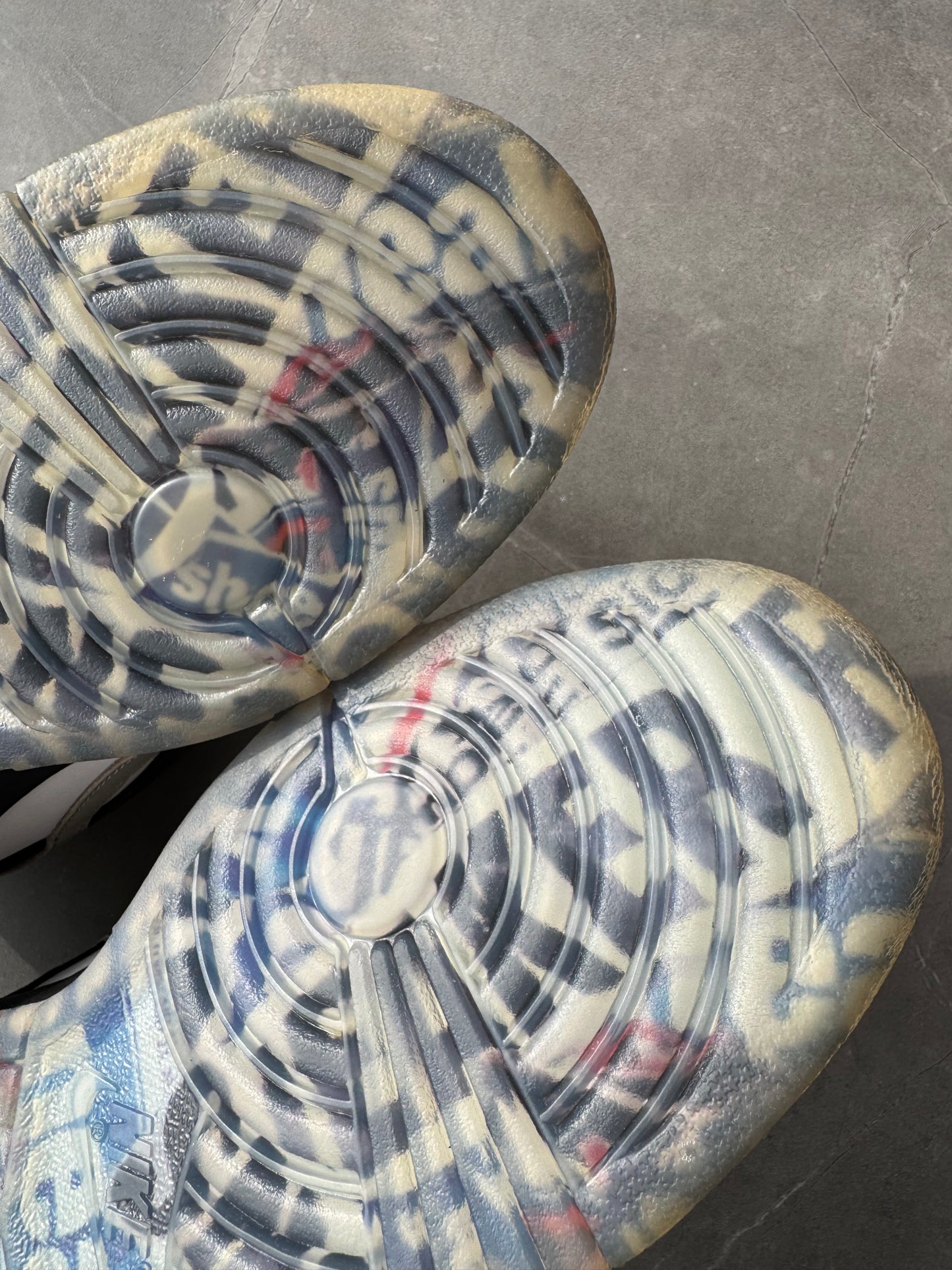 Dunk Low Pro SB Panda Pigeon US9