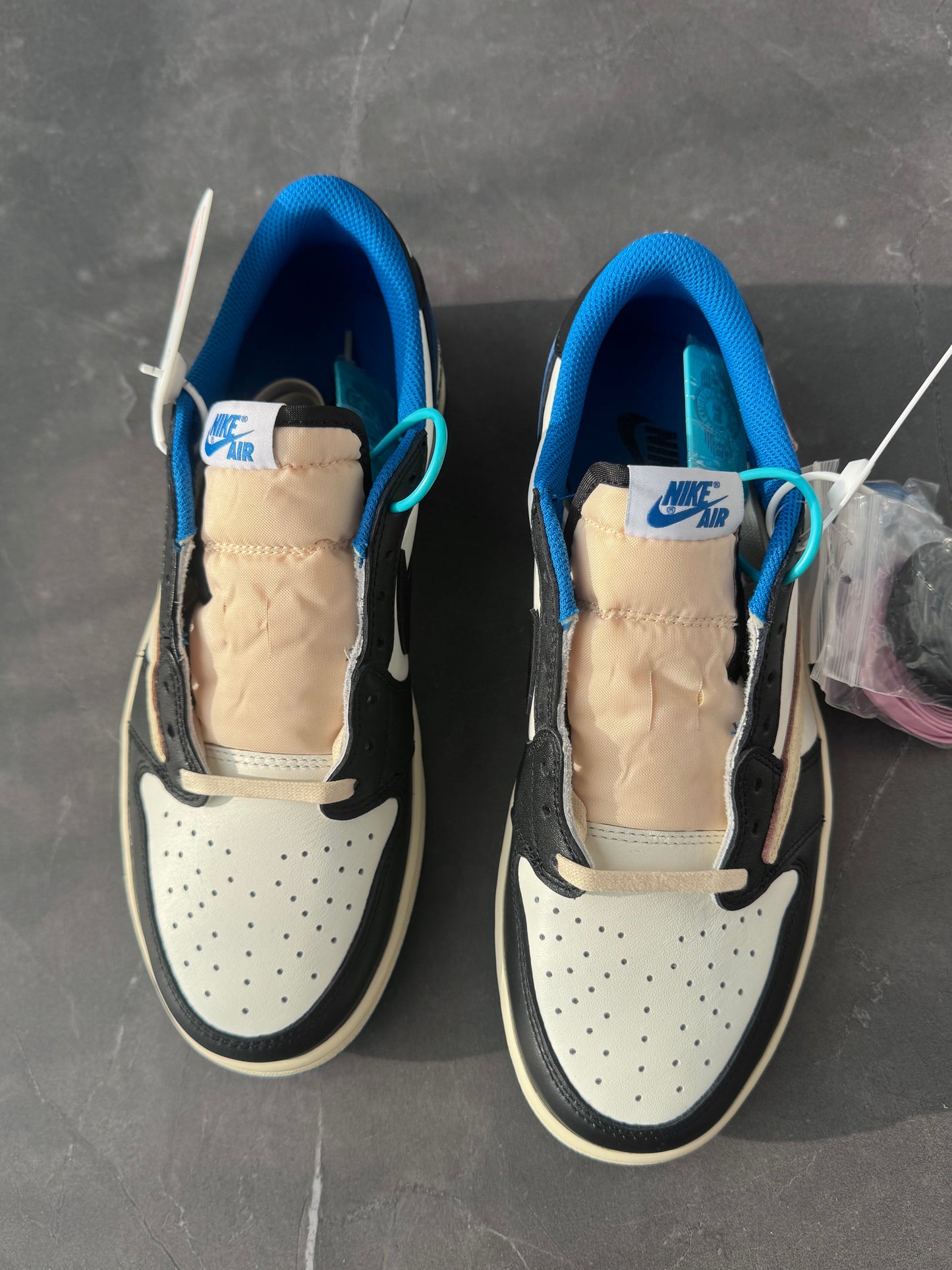 Air Jordan 1 Low Travis Scott Fragment Design US9