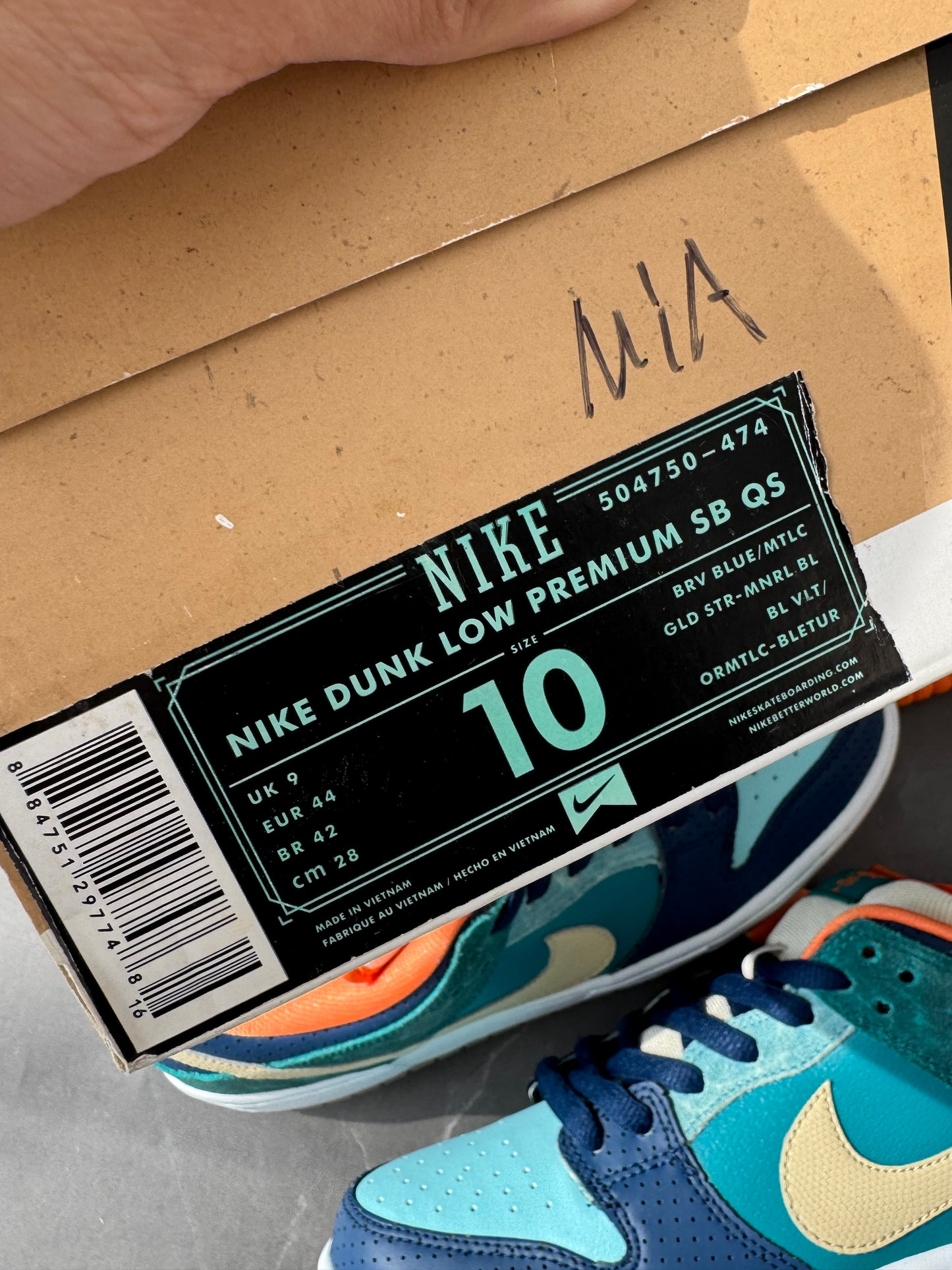Dunk Low Premium SB Mia Stake Shop 2013 US10