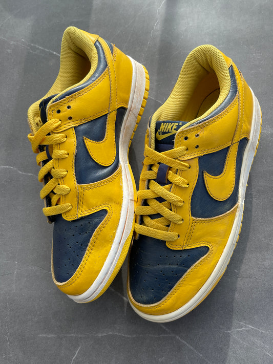 Dunk Low VNTG Pack Reverse Michigan 2010 US8