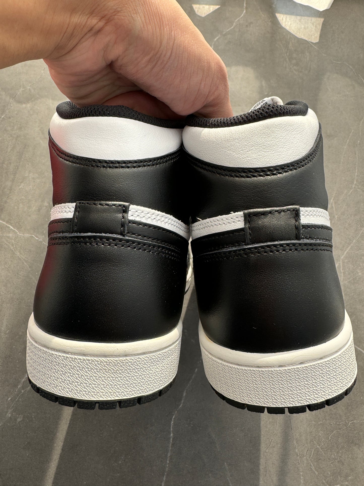 Air Jordan 1 High Black White 2014