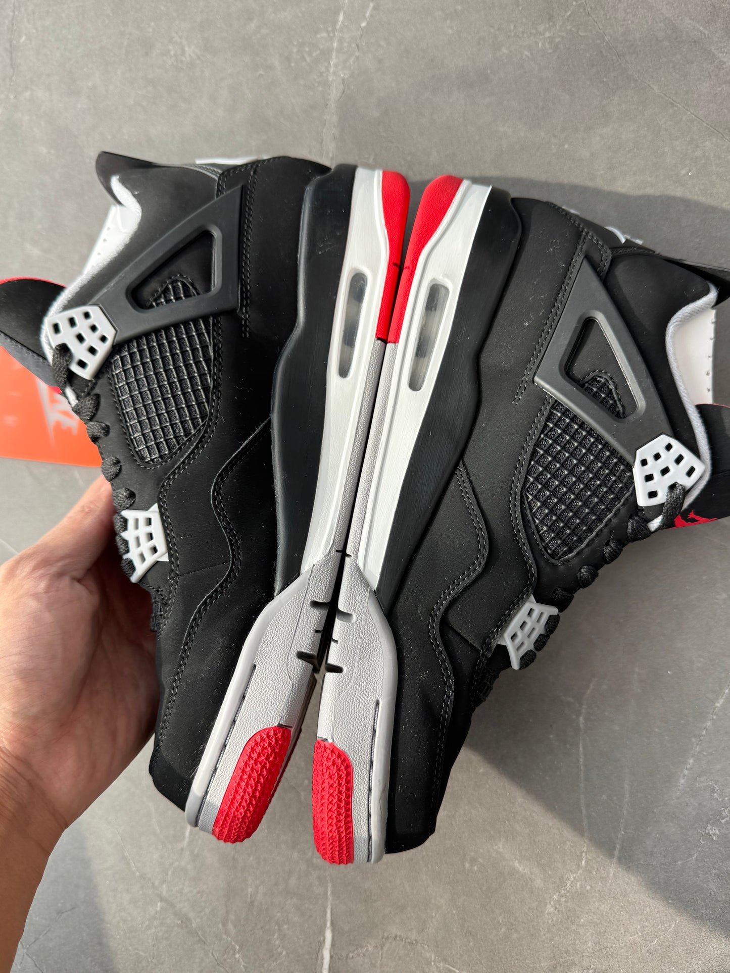 Air Jordan 4 Bred 2019