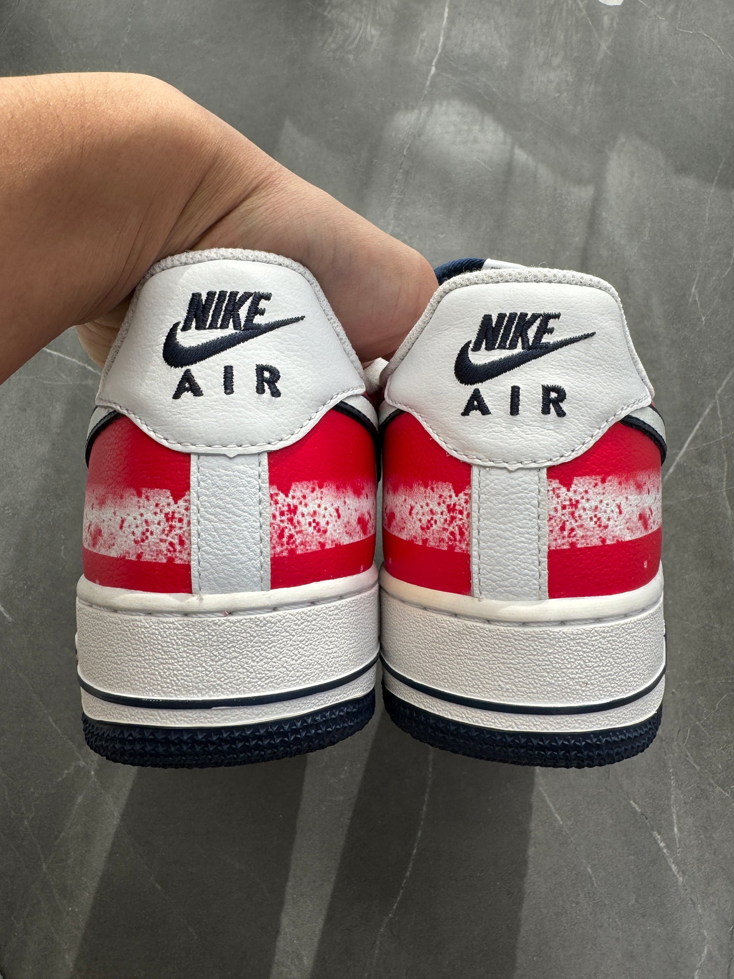 Air Force 1 Low Independence Day 2014