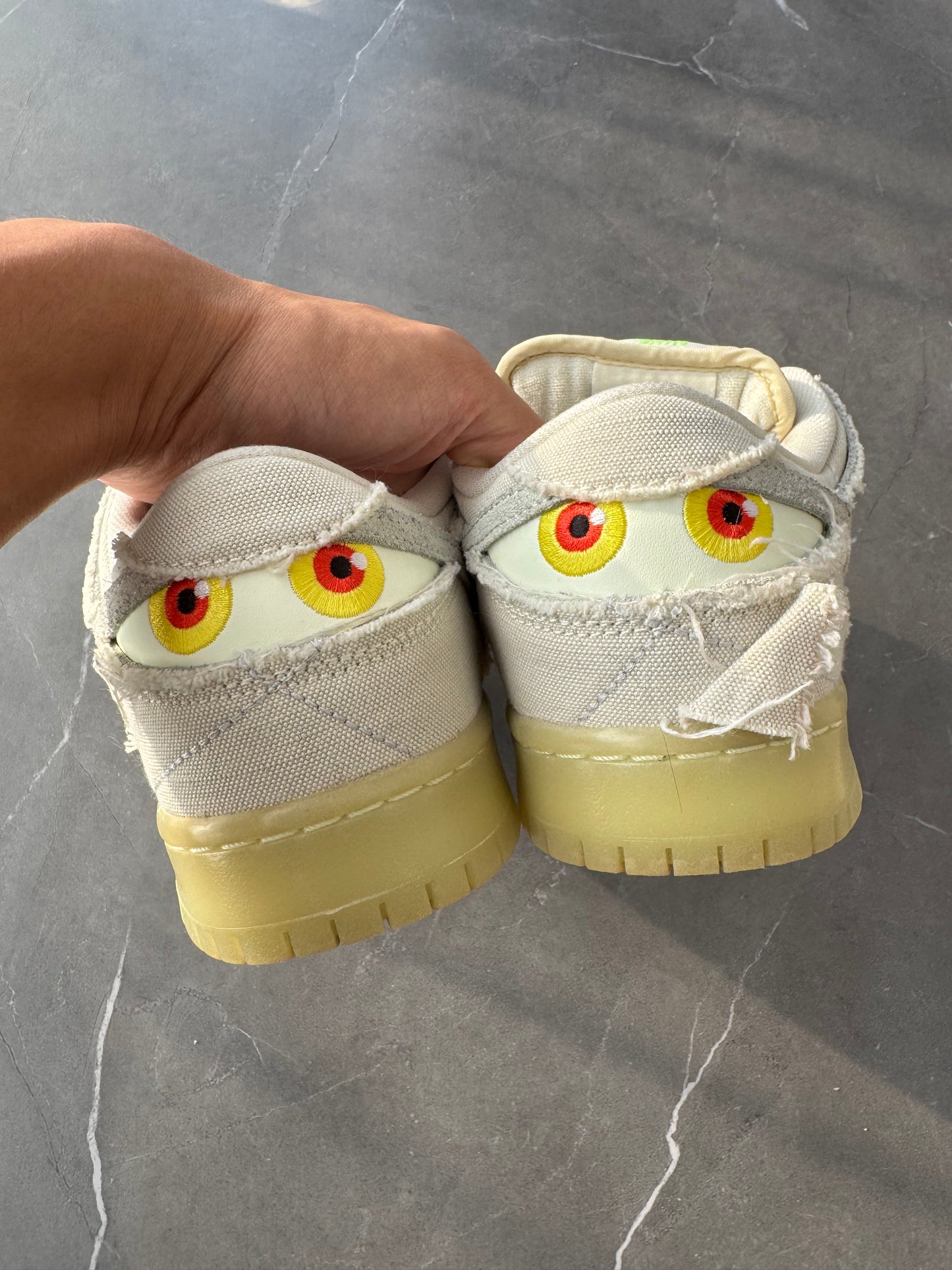 3️⃣ Dunk Low Pro SB Mummy US9