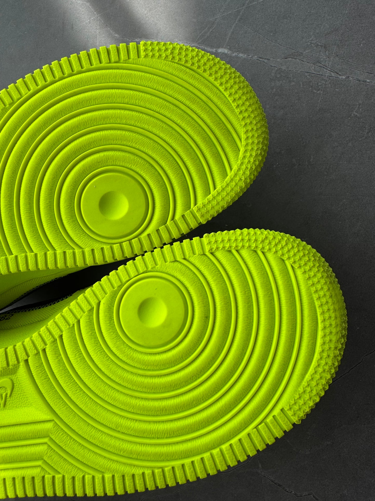 Air Force 1 Low Off-White Volt Sample US5.5