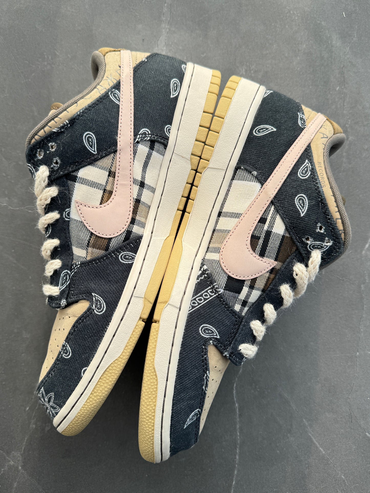 Dunk Low Pro SB Travis Scott US11