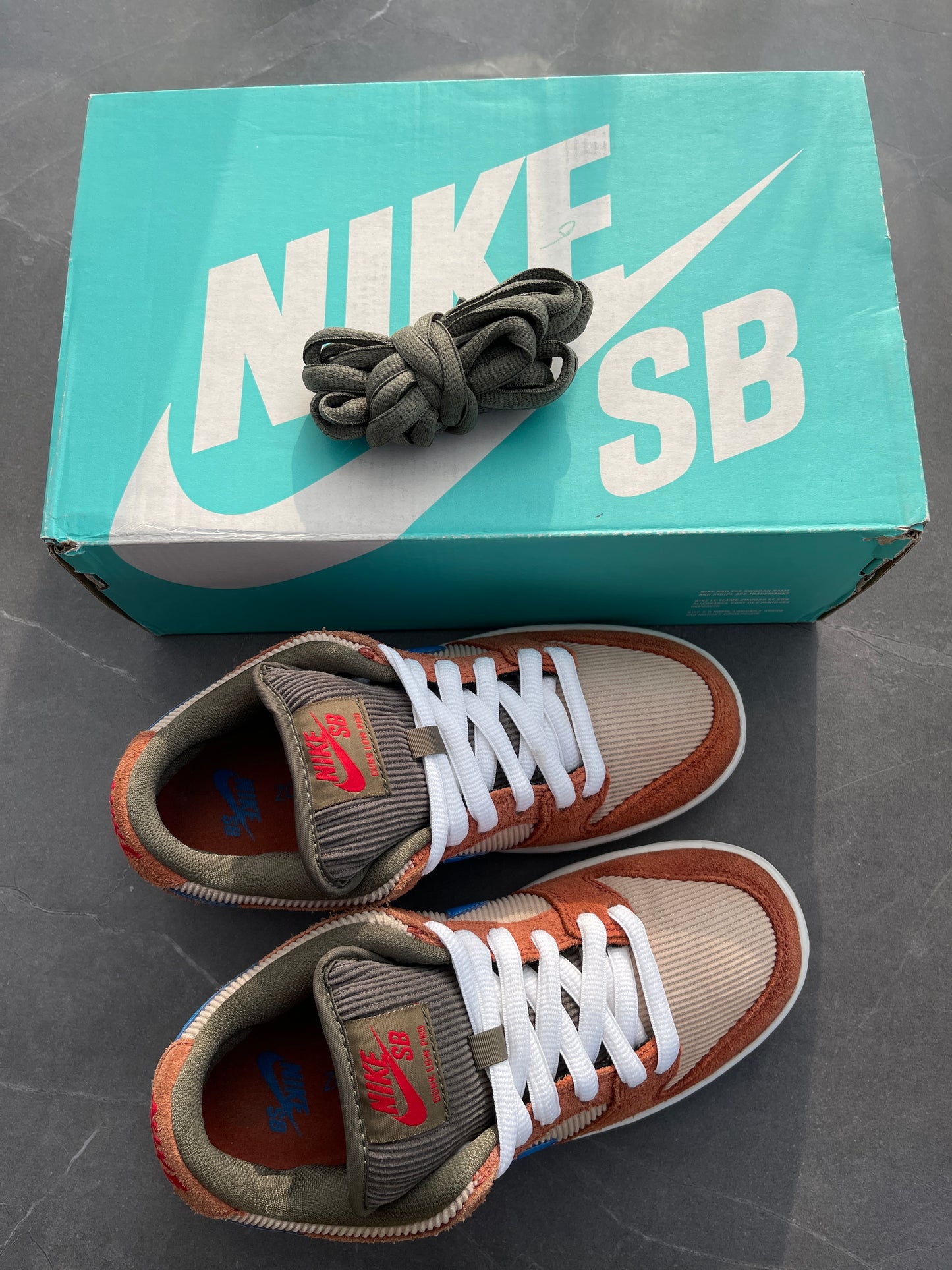 Dunk Low Pro SB Corduroy Dusty Peach US4