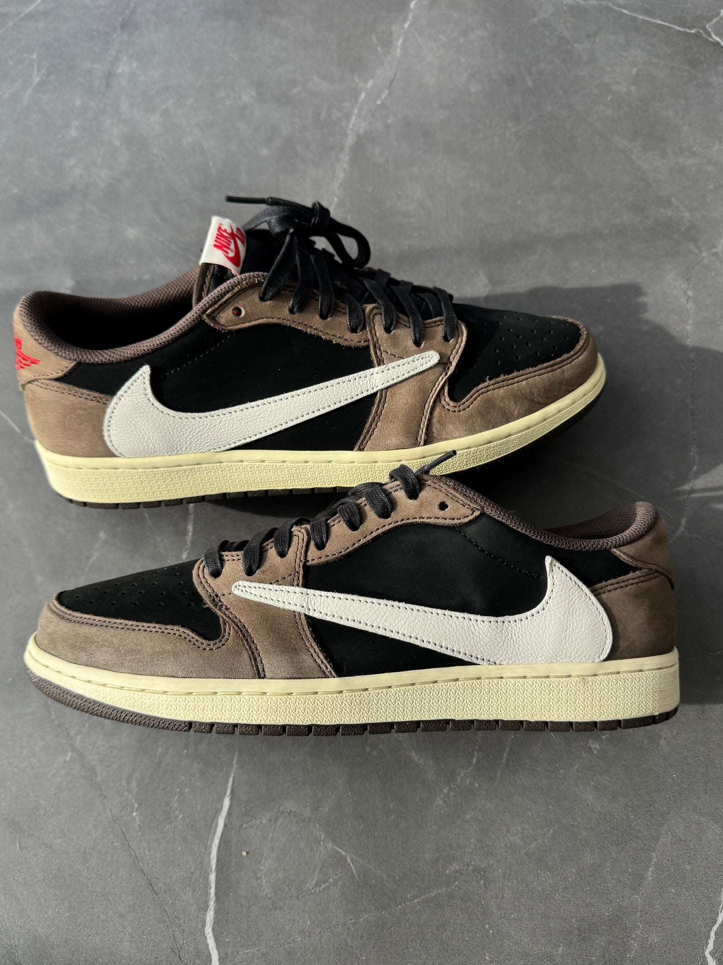 Air Jordan 1 Low Travis Scott Mocha US11
