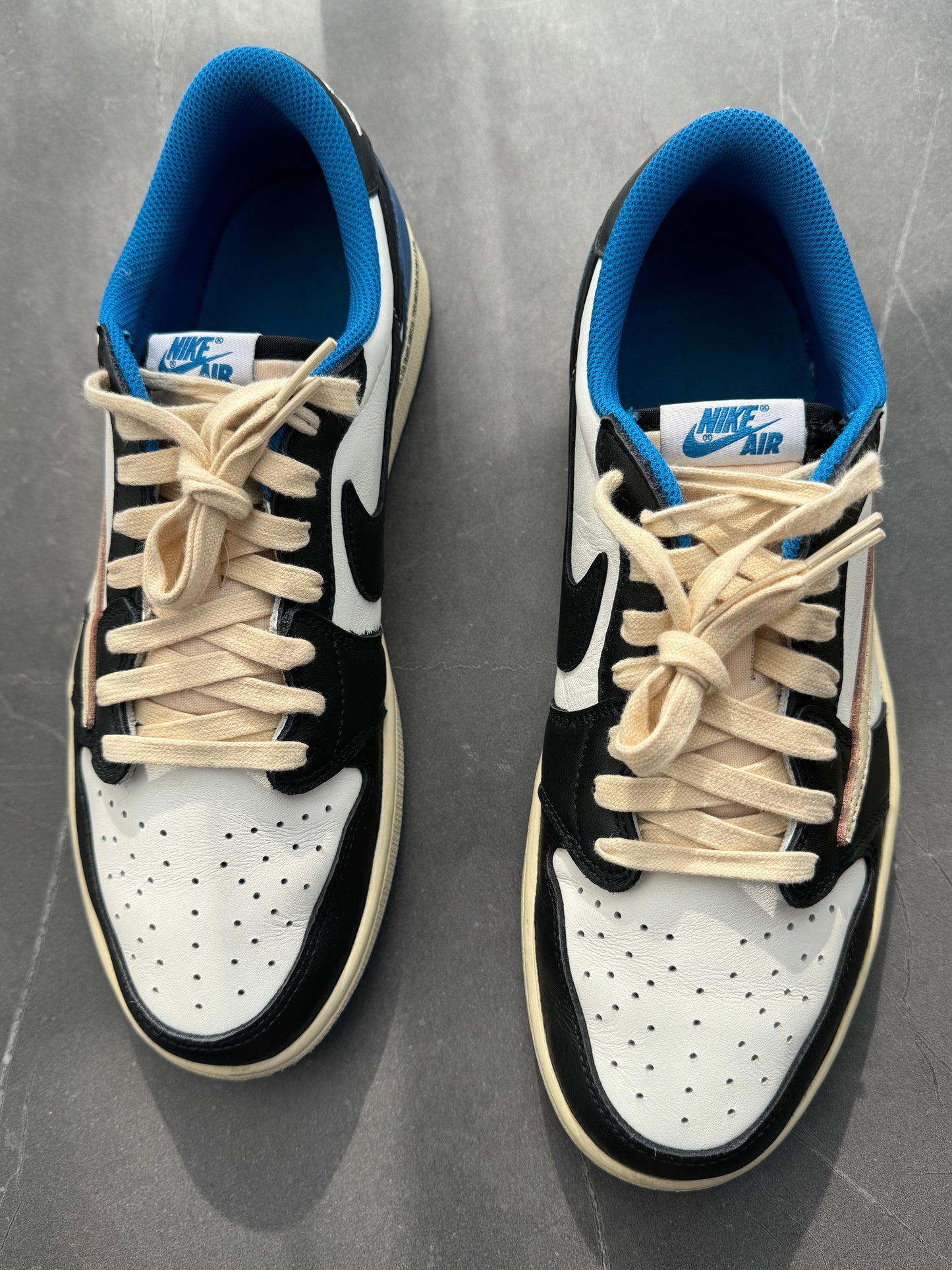 Air Jordan 1 Low Travis Scott Fragment Design  US9.5