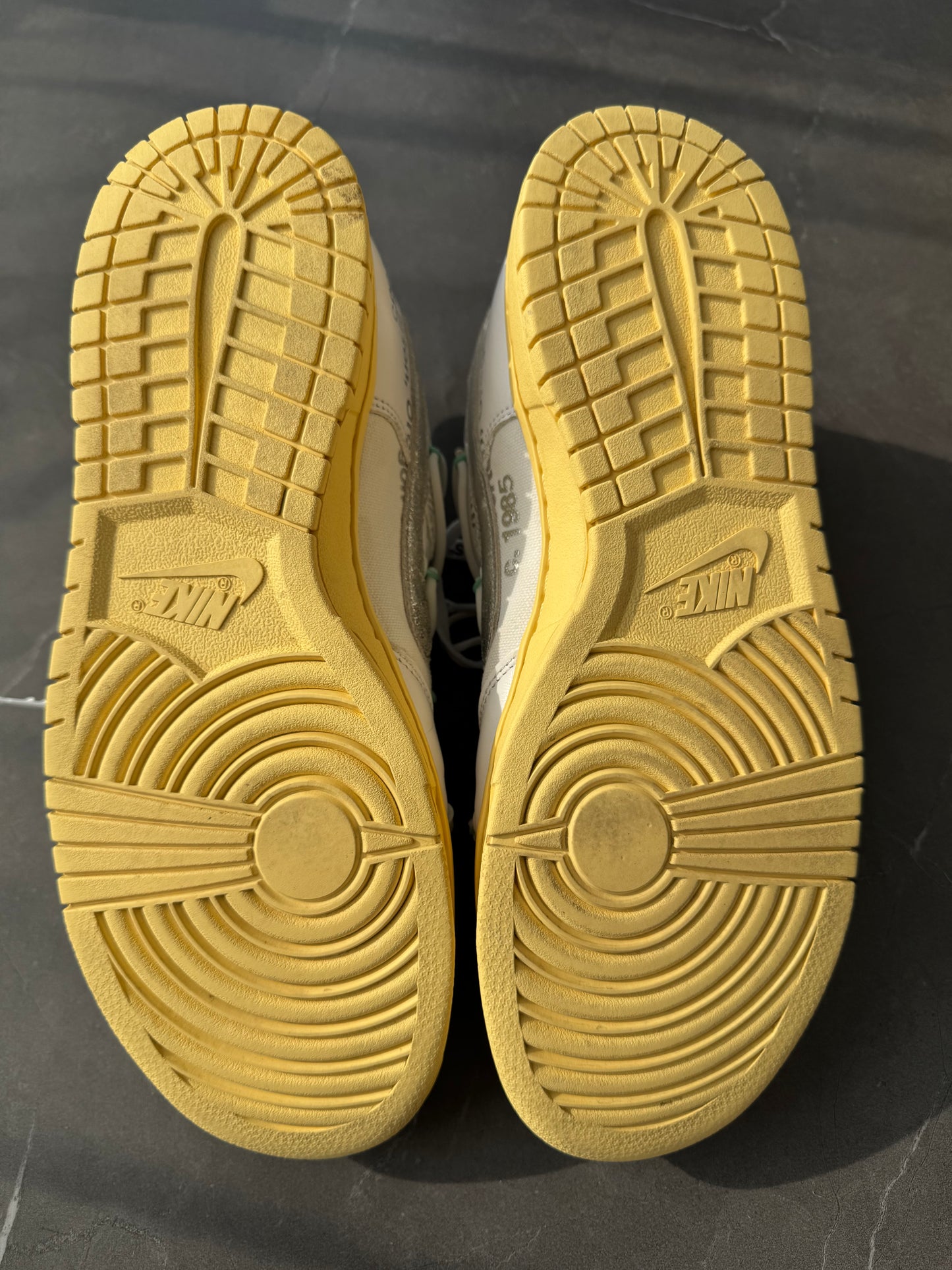 Dunk Low Off-White Lot1 US10.5