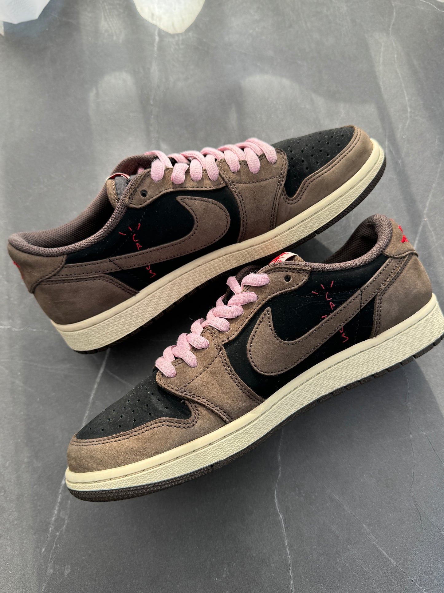 Air Jordan 1 Low Travis Scott Mocha US10