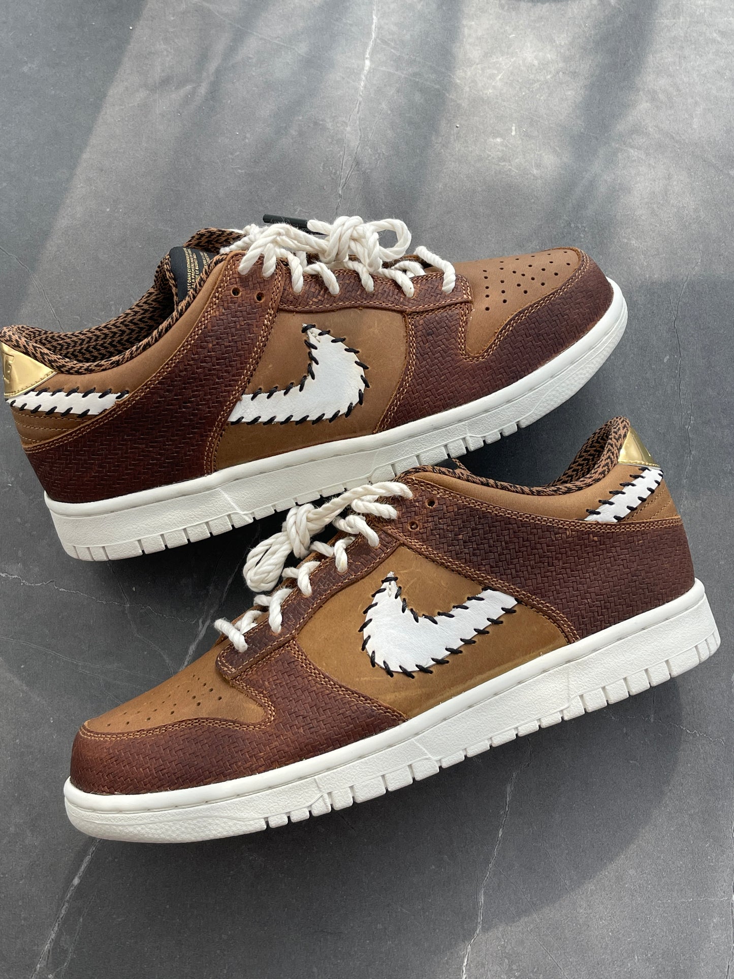 Dunk Low Premium QS Paris YMCA Ale Brown 2017