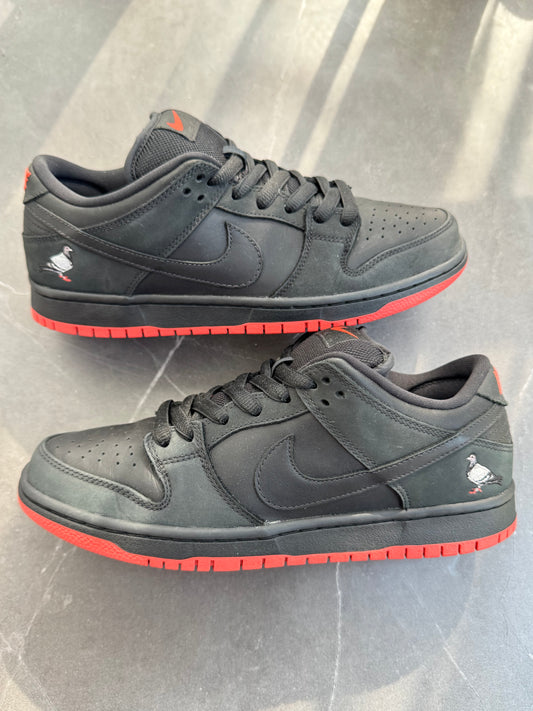 Dunk Low Pro SB Black Pigeon US9