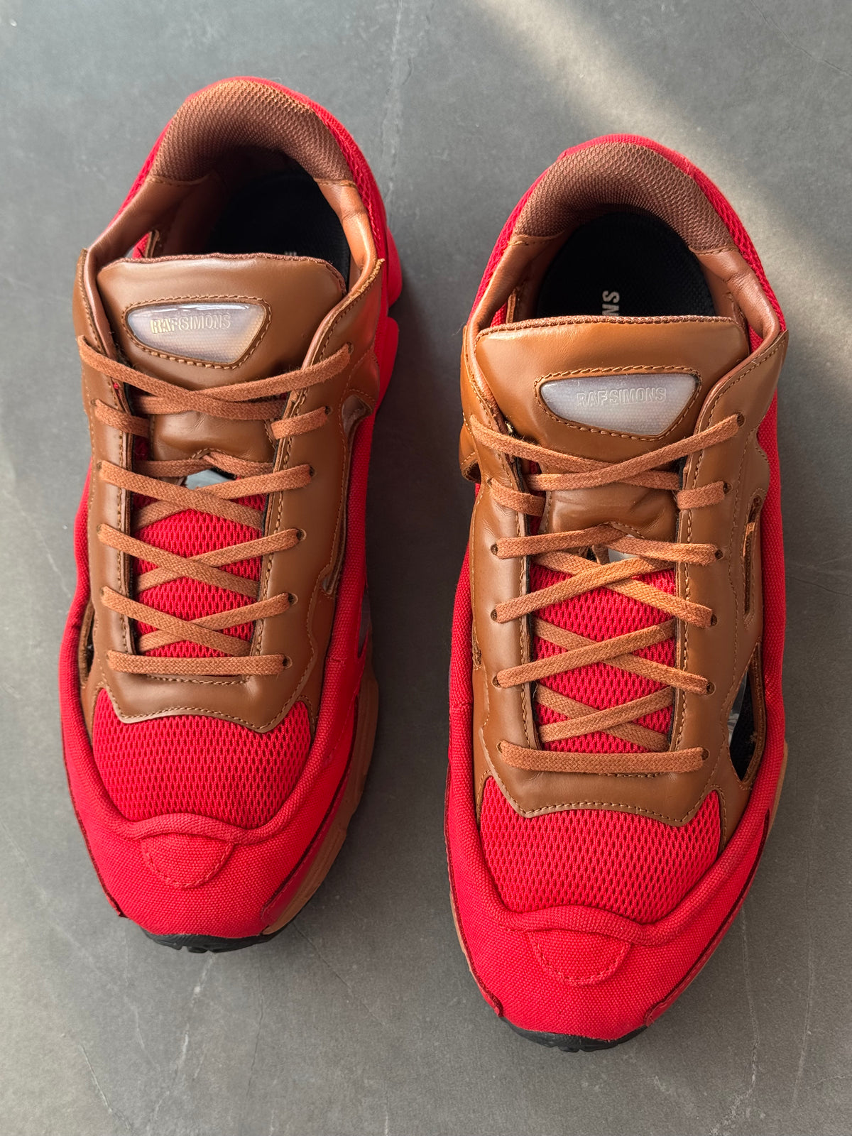 Adidas Raf Simons Replicant Ozweego Scarlet Dust 2018