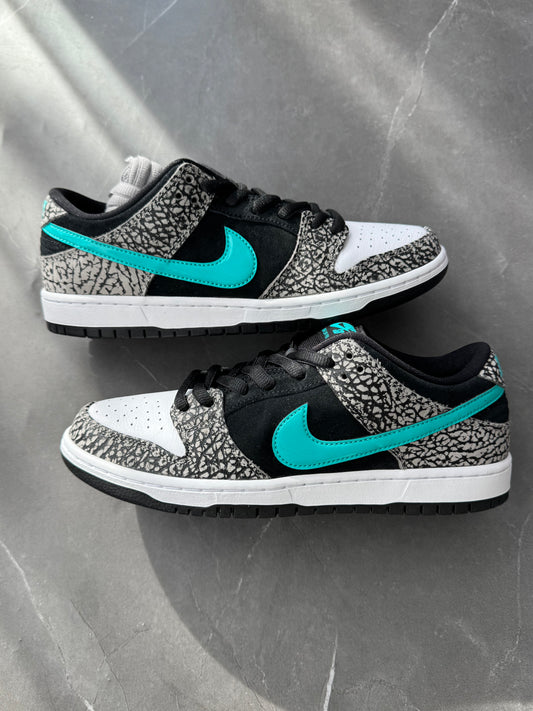 Dunk Low Pro SB Atmos Elephant