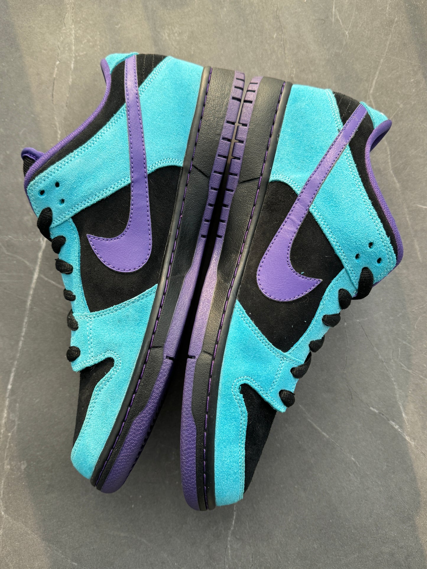 Dunk Low Pro SB Skeletor 2011 US11.5