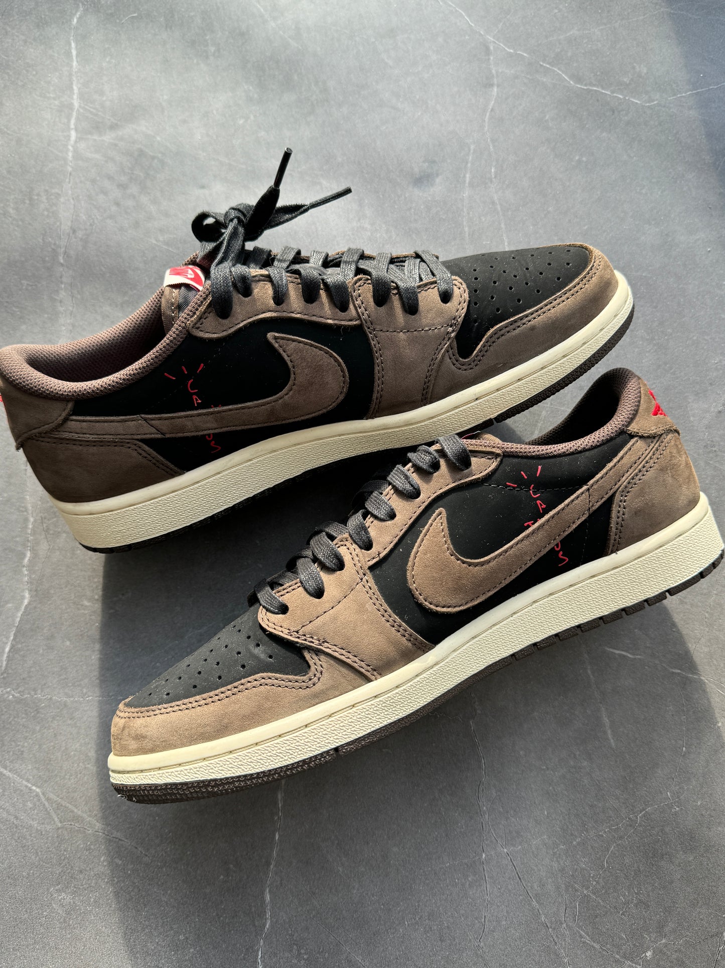 Air Jordan 1 Low Travis Scott Mocha US9.5