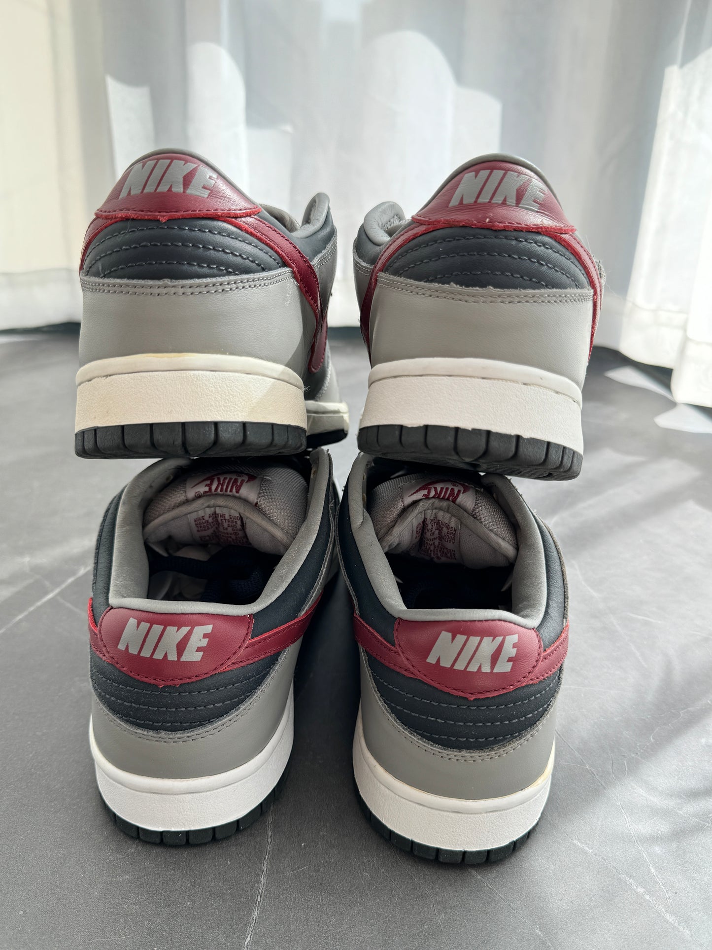 Dunk Low Pro B Medium Grey Team Red Anthracite 2002