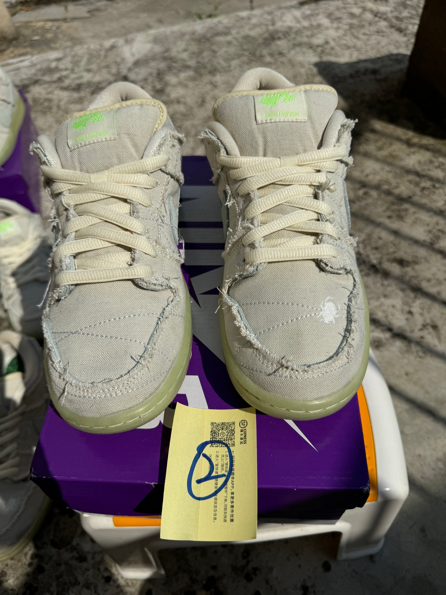 2️⃣ Dunk Low Pro SB Mummy US9