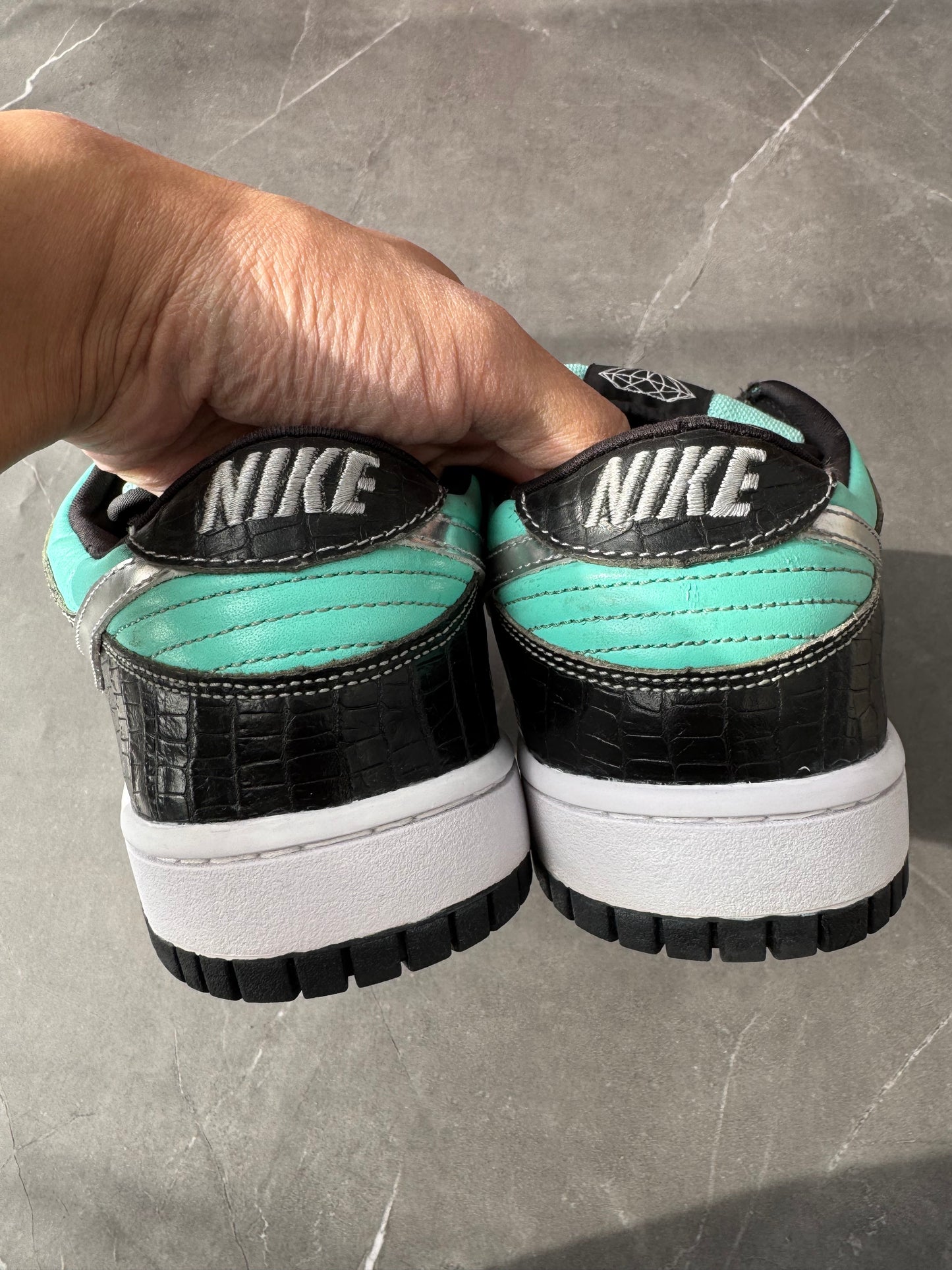 Dunk Low Pro SB Diamond Tiffany US10
