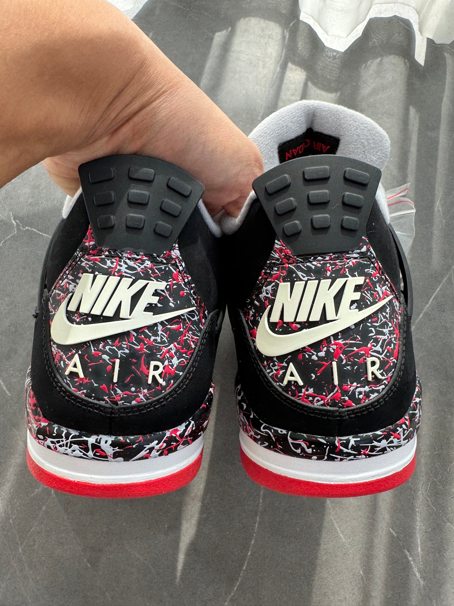 Air Jordan 4 OVO Drake Splatter 🦉