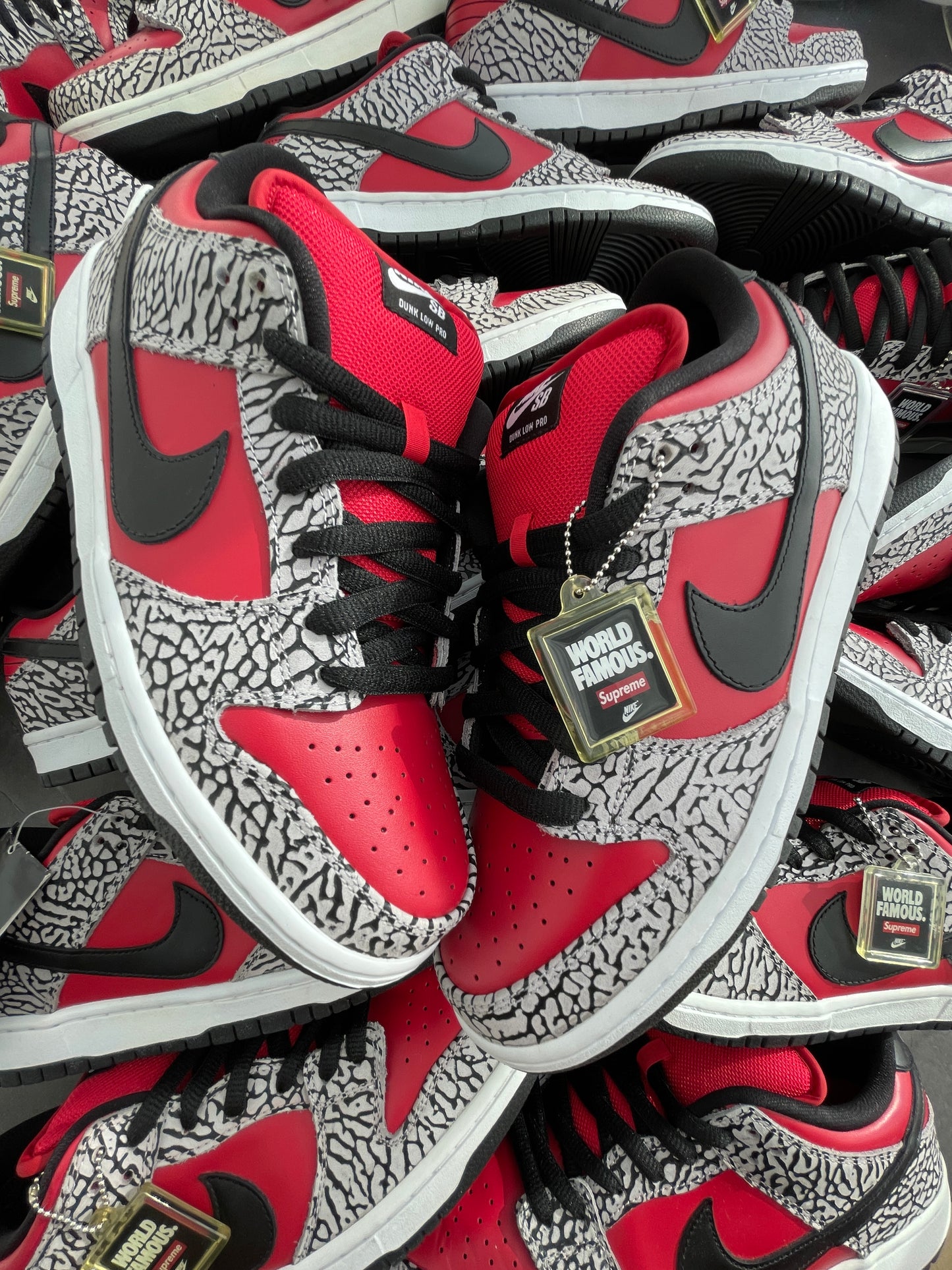 Dunk Low Premium SB Supreme Red Cement US8.5~10.5