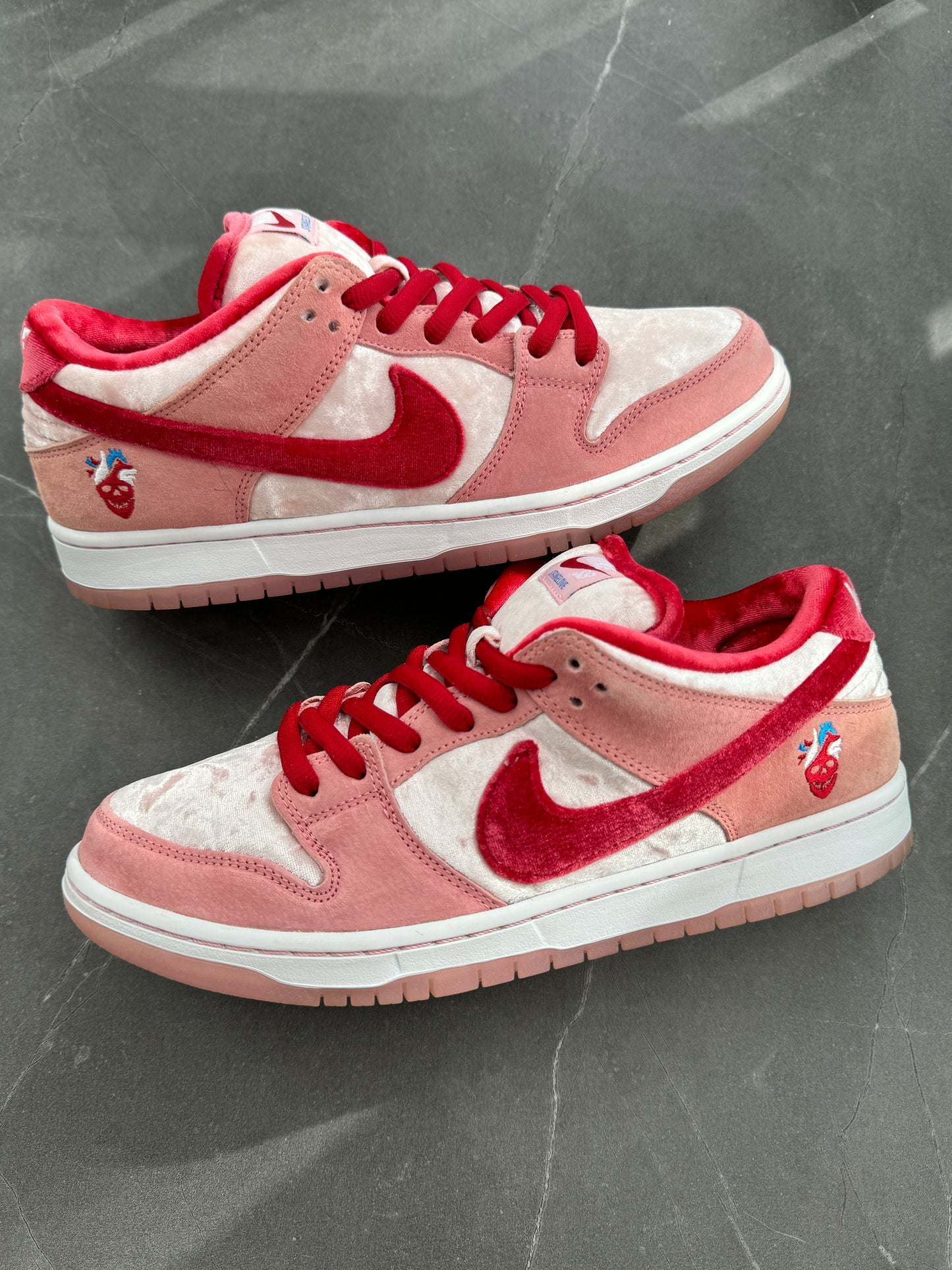 Dunk Low Pro SB Strange Love US9