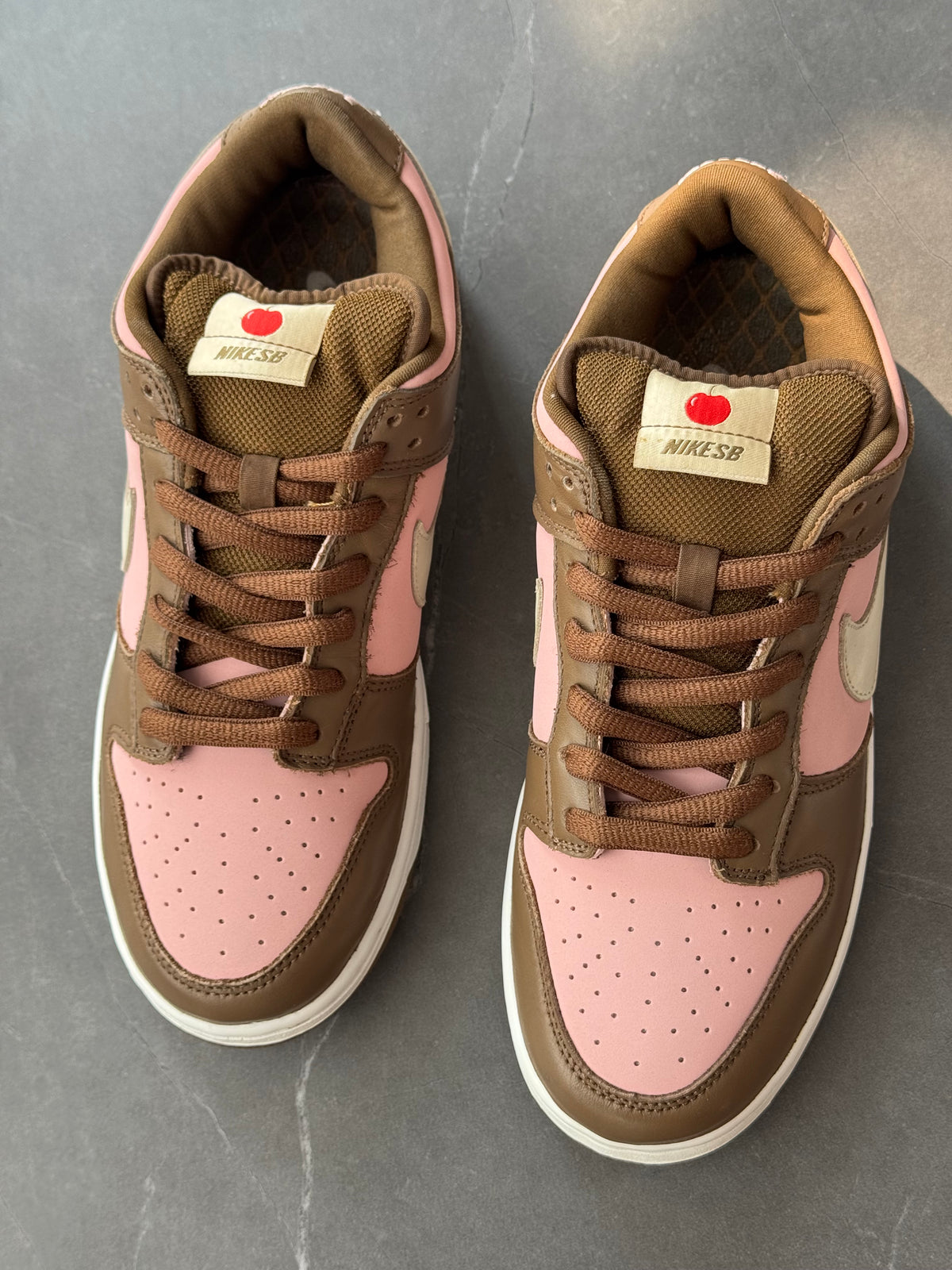 Dunk Low Pro SB Stussy Cherry 2005 US9