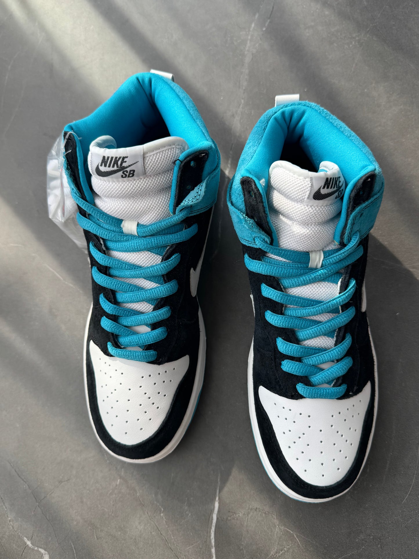 Dunk High Pro SB Send Help 2006