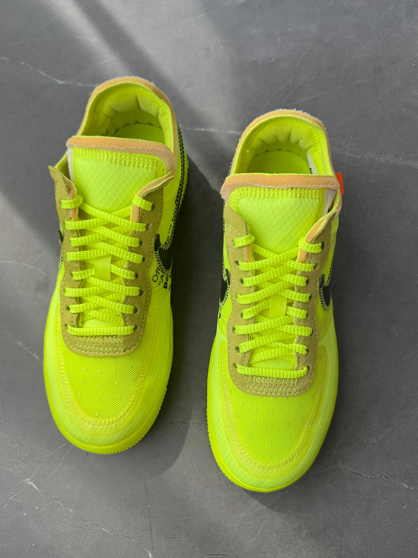 Air Force 1 Low Off-White Volt Sample US5.5