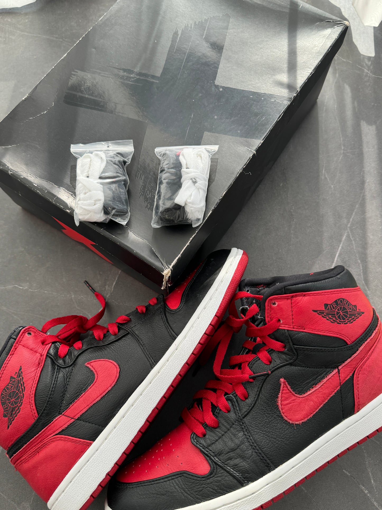 Air Jordan 1 High Banned 2011