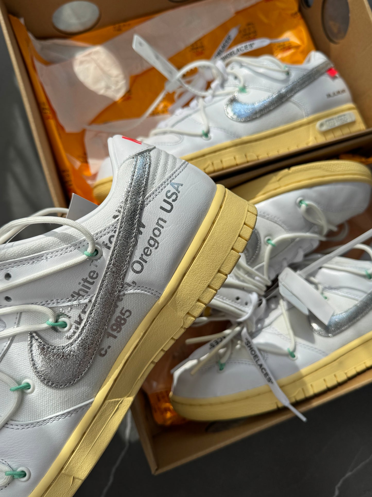 Dunk Low Off-White Lot1