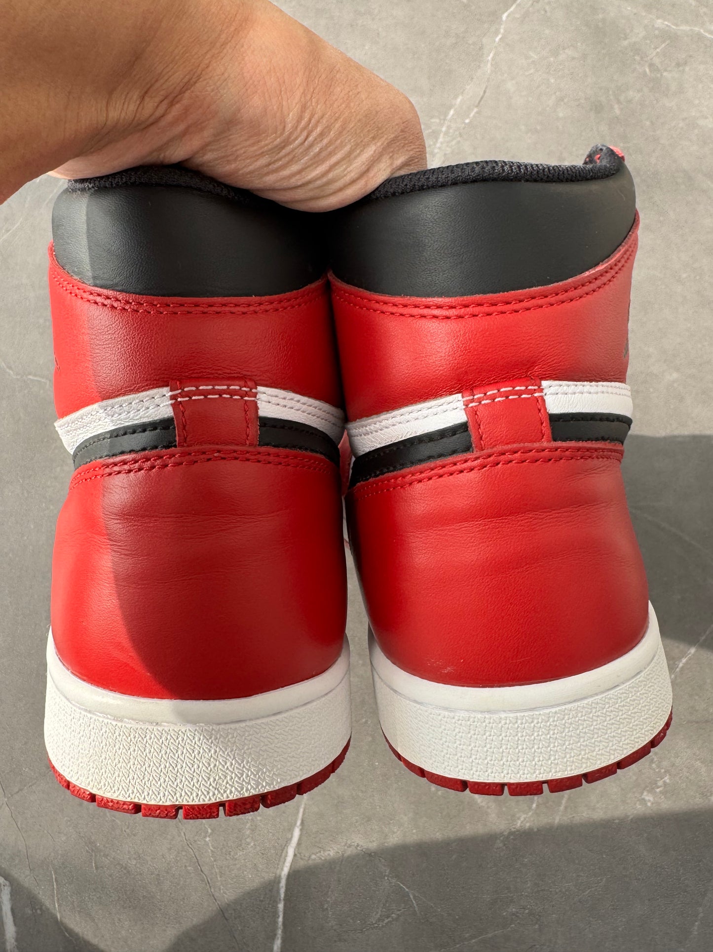 Air Jordan 1 High Chicago 2015 US11