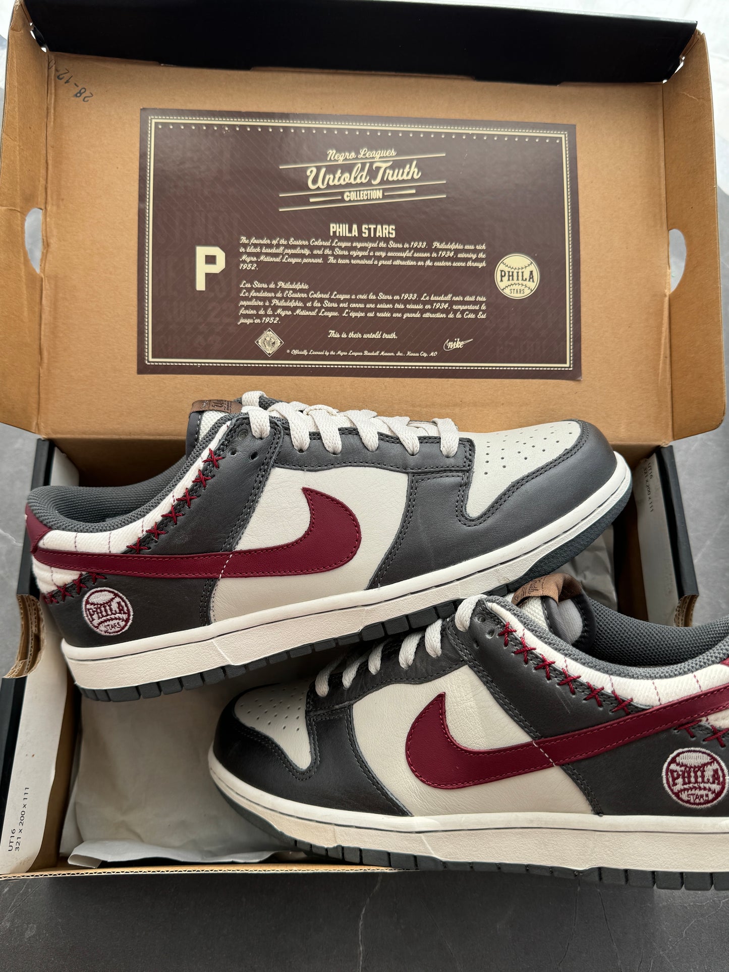 Dunk Low Premium Untold Truth Phila Baseball "UTT" 2005