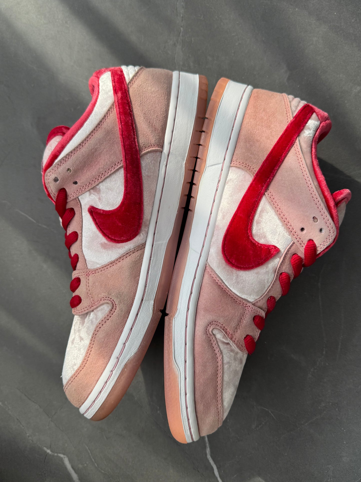 Dunk Low Pro SB Strange Love US11