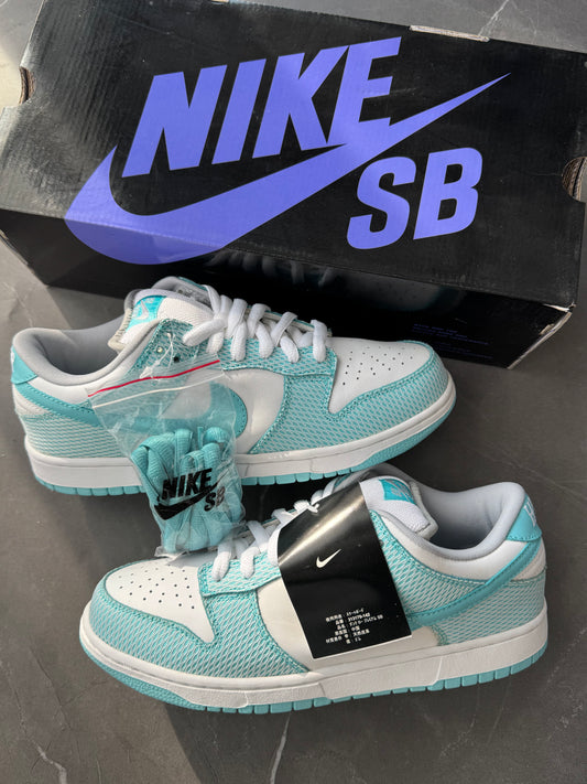 Dunk Low Premium SB High Hair 2006