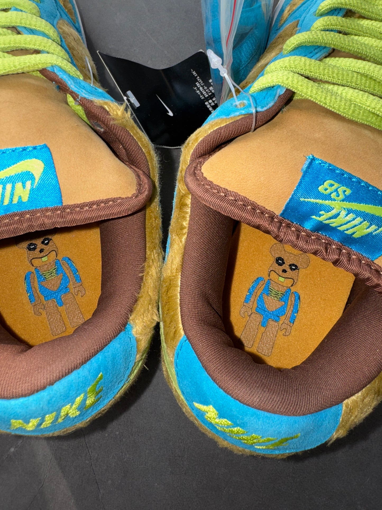 Dunk Low Premium SB Bear Baby 2006 US9