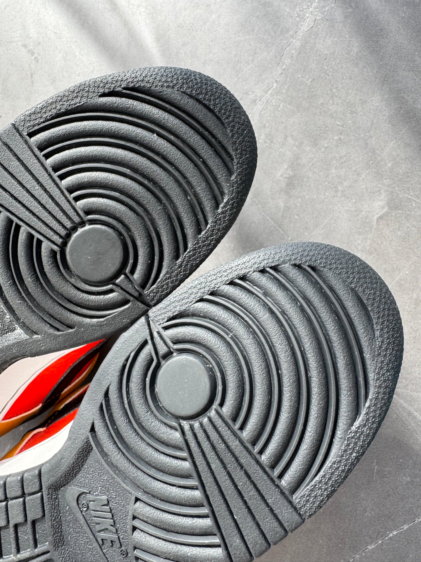 Dunk Low Pro SB White RayGun 2004 US9.5