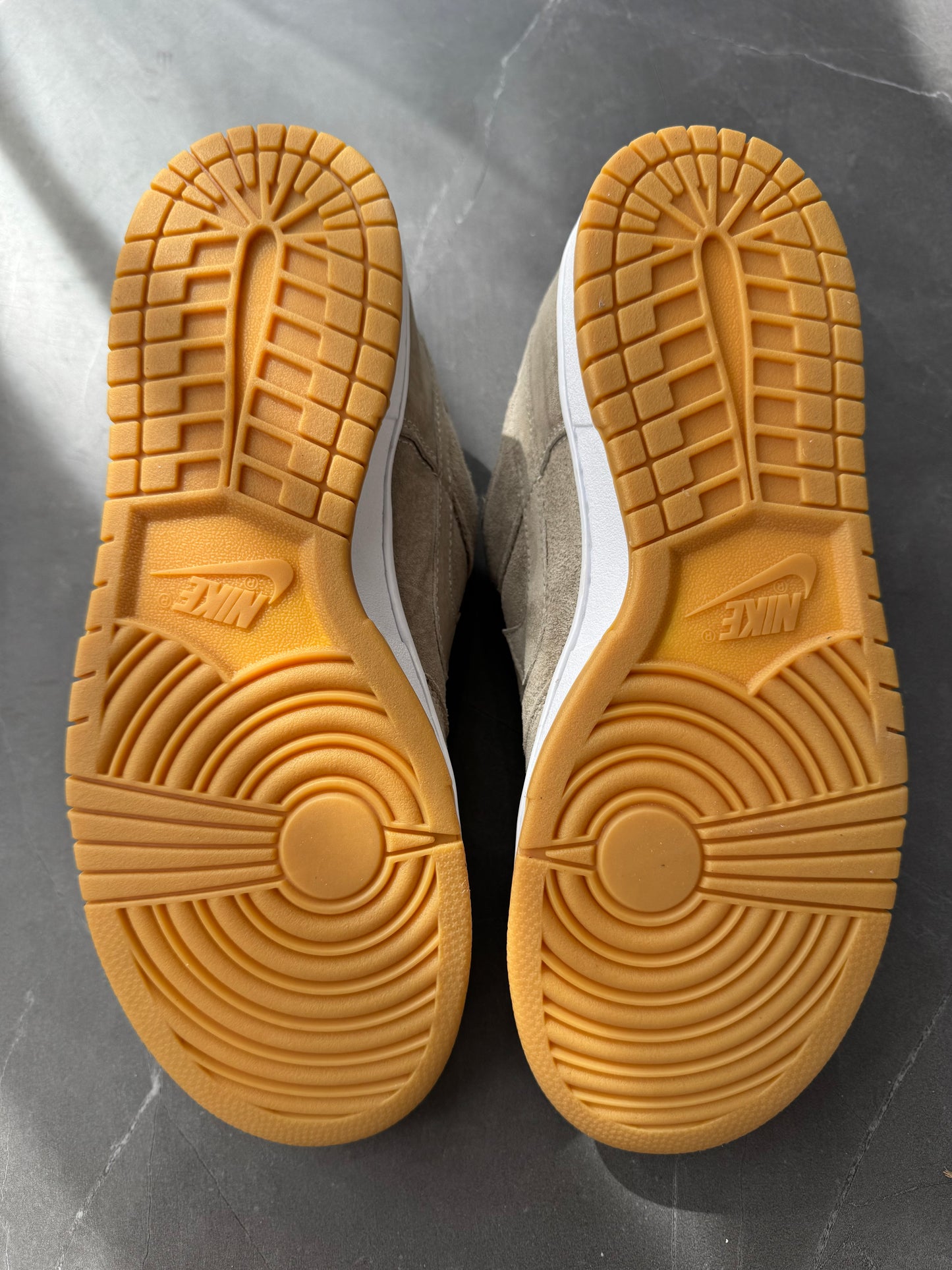 Dunk Low Pro SB Putty 2000