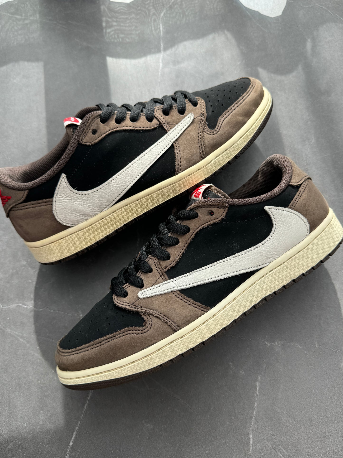 Air Jordan 1 Low Travis Scott Mocha US10.5