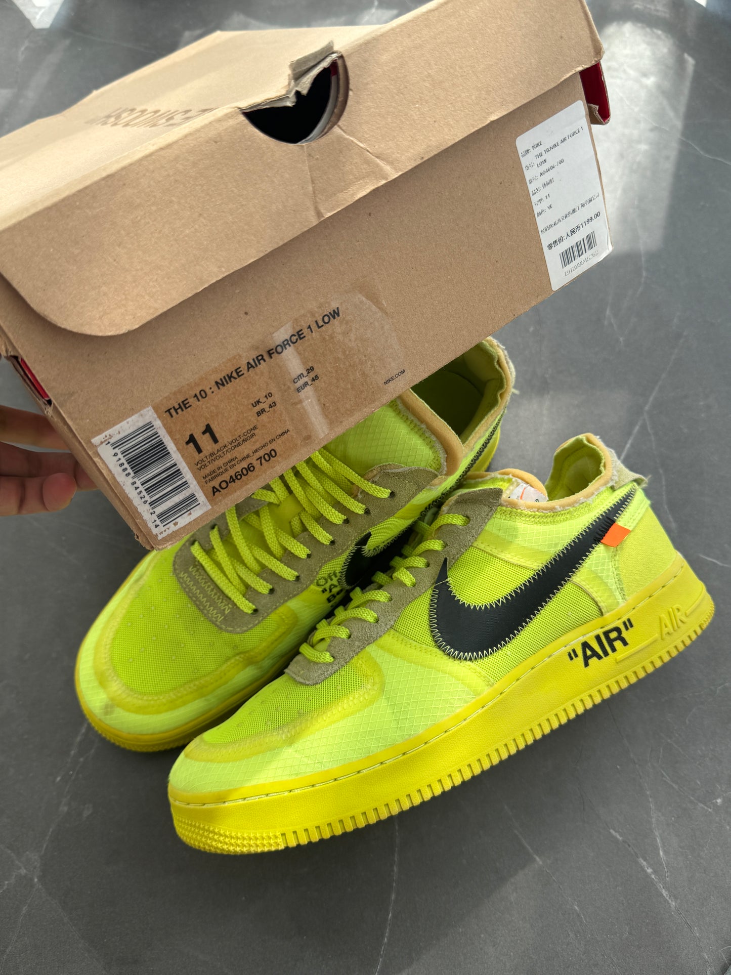 Air Force 1 Low Off-White Volt US11