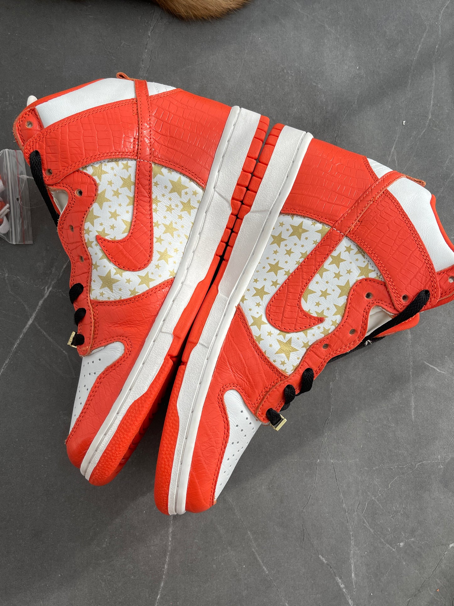 Dunk High Pro SB Supreme Orange Stars 2003