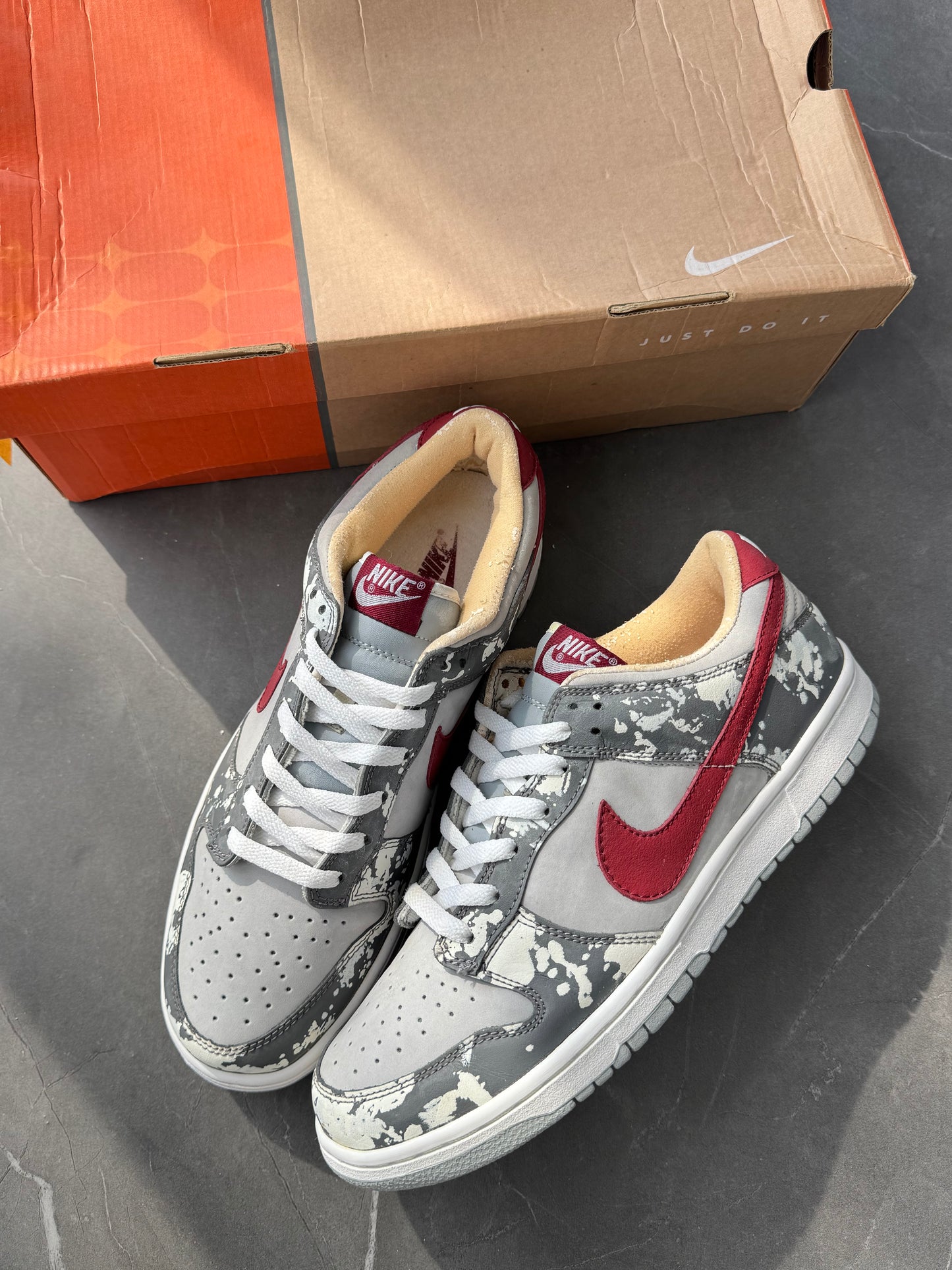 Dunk Low Premium Undefeated Splatter 202