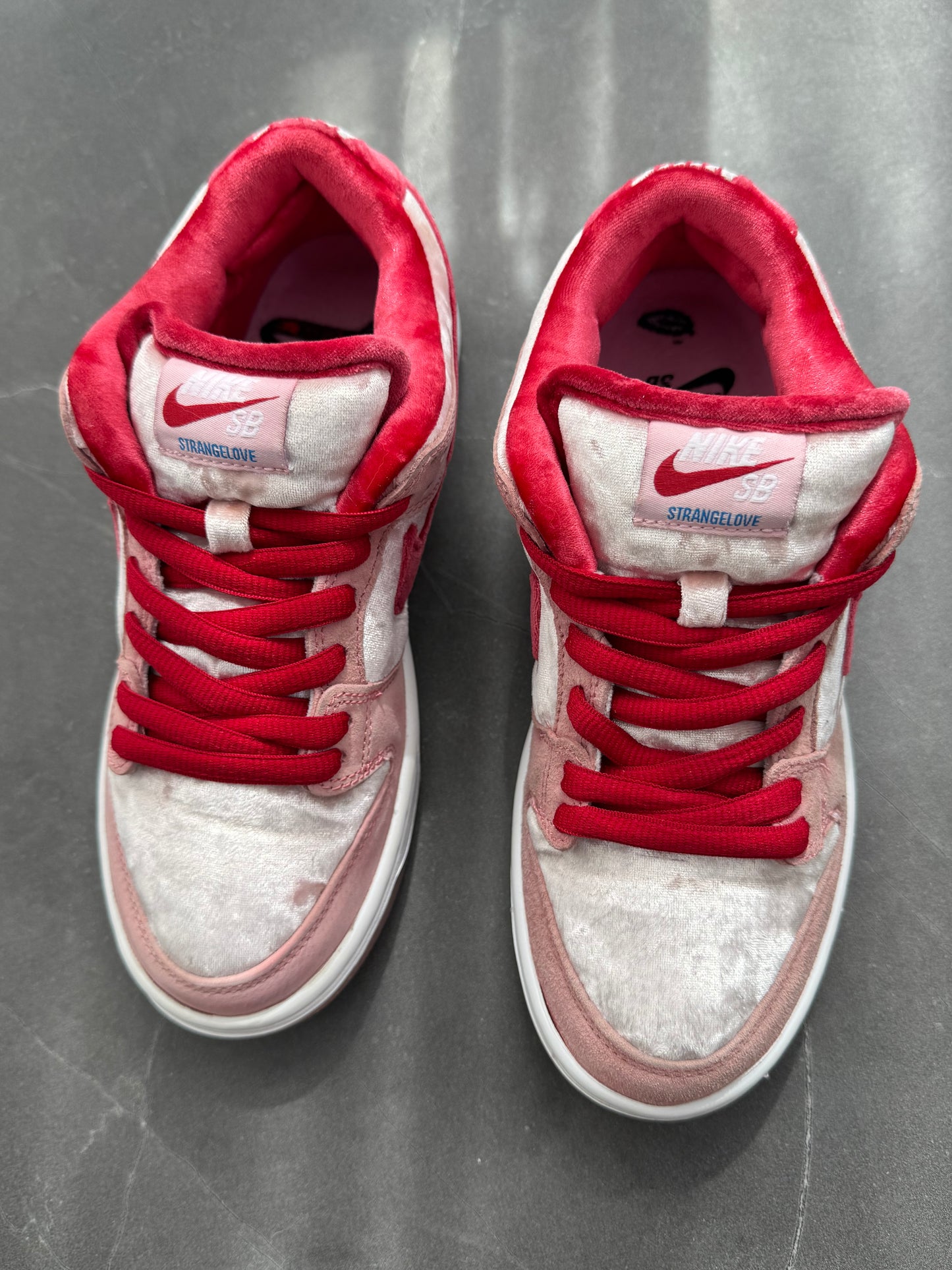 Dunk Low Pro SB Strange Love US5