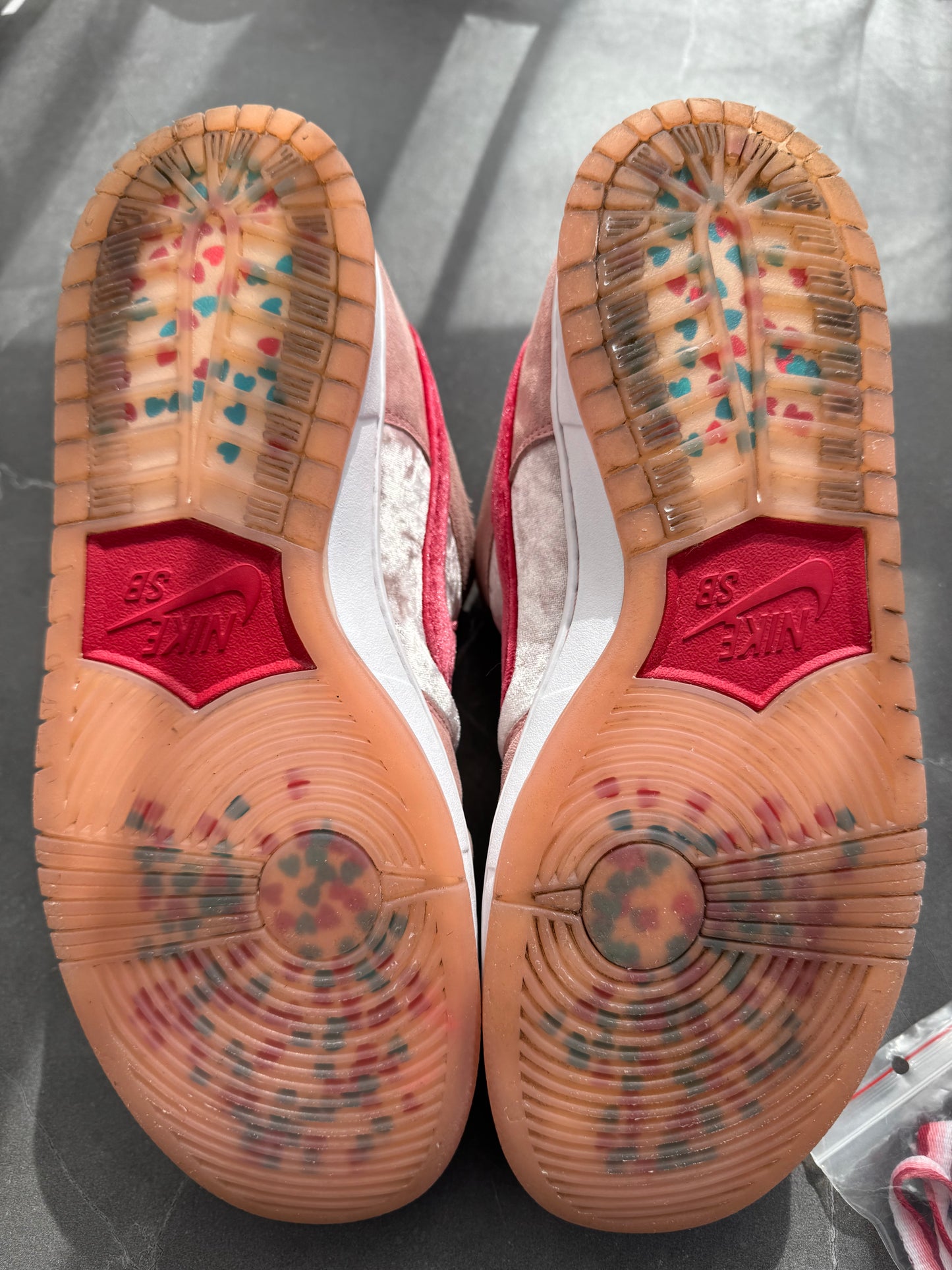 Dunk Low Pro SB Strange Love US11