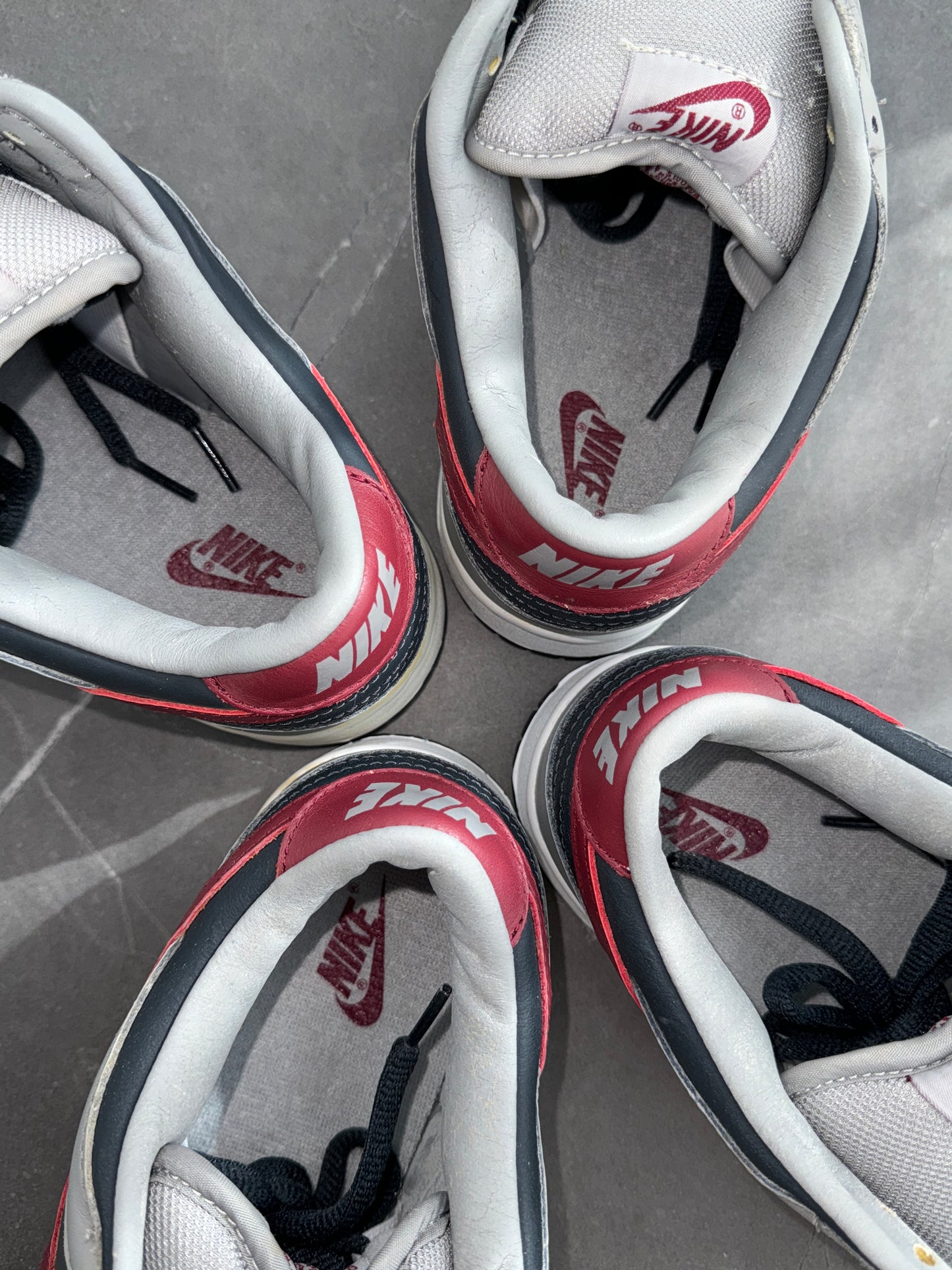 Dunk Low Pro B Medium Grey Team Red Anthracite 2002